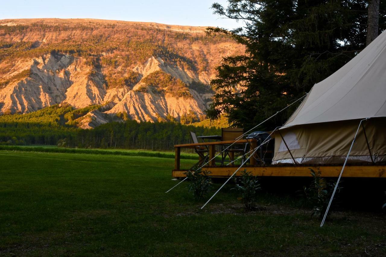 Glamping At Camping La Source Saint-Pierre-d'Argencon Luaran gambar